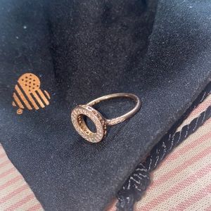 Limited Edition (not sold anymore) Pandora Rose Gold Ring 😍 in Size 6